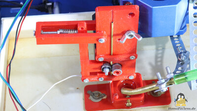 Lever with ball bearing