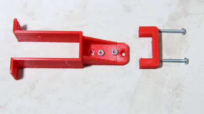 Robot R18 servo mount