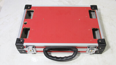 Rover R19, bottom view suitcase