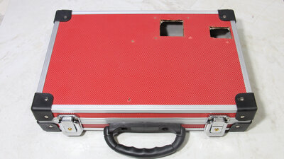 Rover R19, top view suitcase