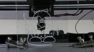 CNC 3018Pro from Mostics Beispiel engraving my Tux mascot